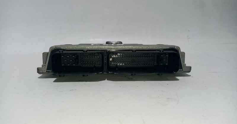 Engine control unit / ECU SEAT Ibiza IV (6J5, 6P1) Imagem-1