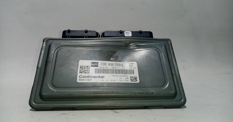 Engine control unit / ECU SEAT Ibiza IV (6J5, 6P1) Imagem-2
