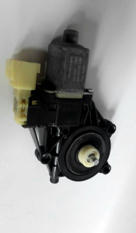 Moteur lève-vitre avant Droite FORD Fiesta VI (CB1, CCN) Imagem-3
