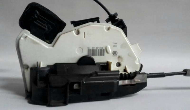 Cerradura / cierre puerta delantero derecho SEAT Leon (5F1) Imagem-1