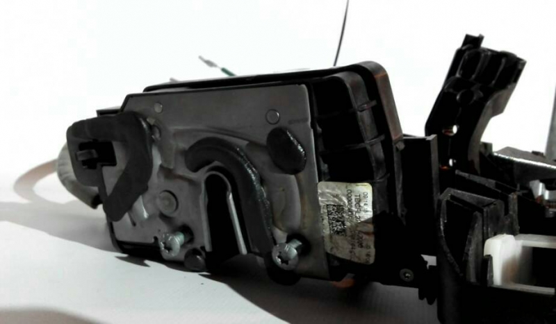 Cerradura / cierre puerta delantero izquierdo MERCEDES-BENZ Classe C Carrinha (S205) Imagem-2