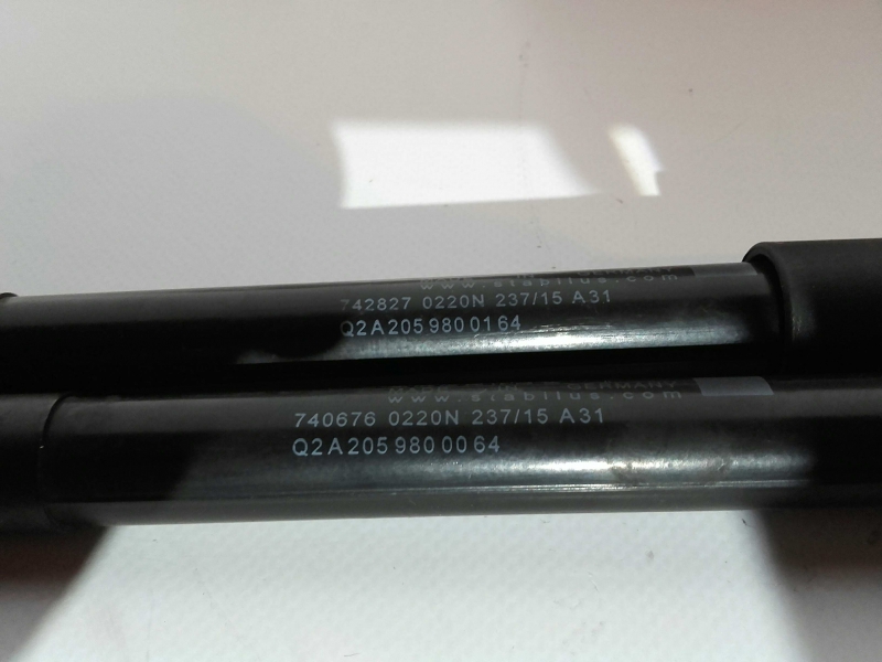 Amortisseur de Capot MERCEDES-BENZ Classe C Carrinha (S205) Imagem-1