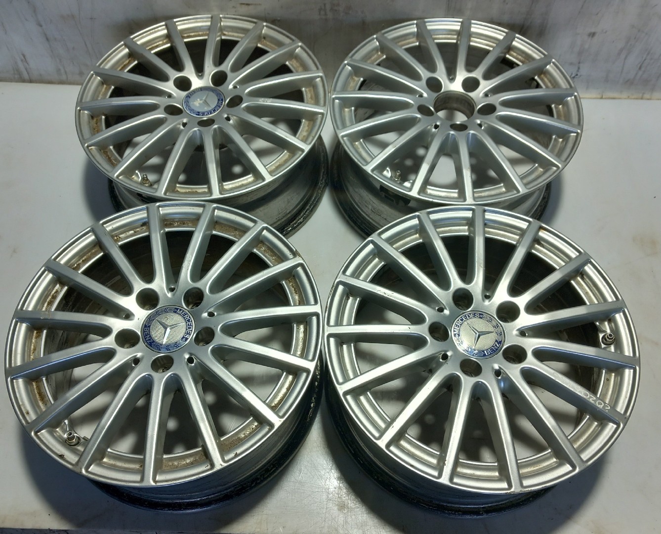 Ensemble de jantes MERCEDES-BENZ Classe S (W222, V222, X222) Imagem-1