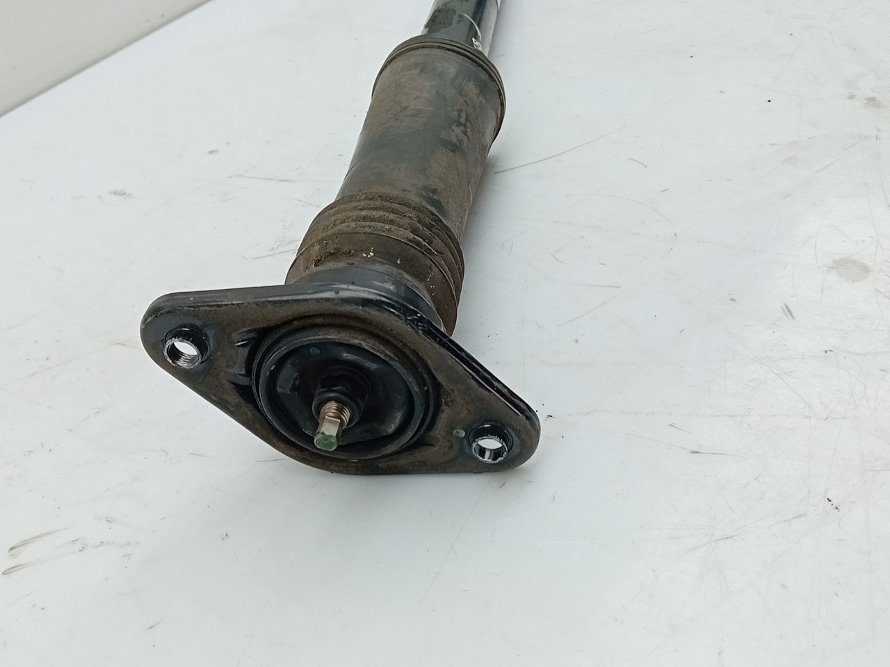 Left Rear Shock Absorber HYUNDAI i40 (VF) Imagem-1