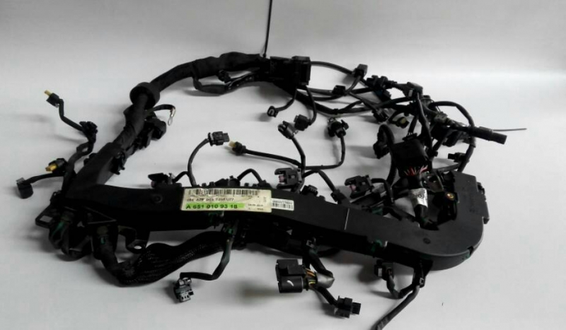 Engine electrical installation / engine wiring MERCEDES-BENZ Classe C (W205) Imagem-0