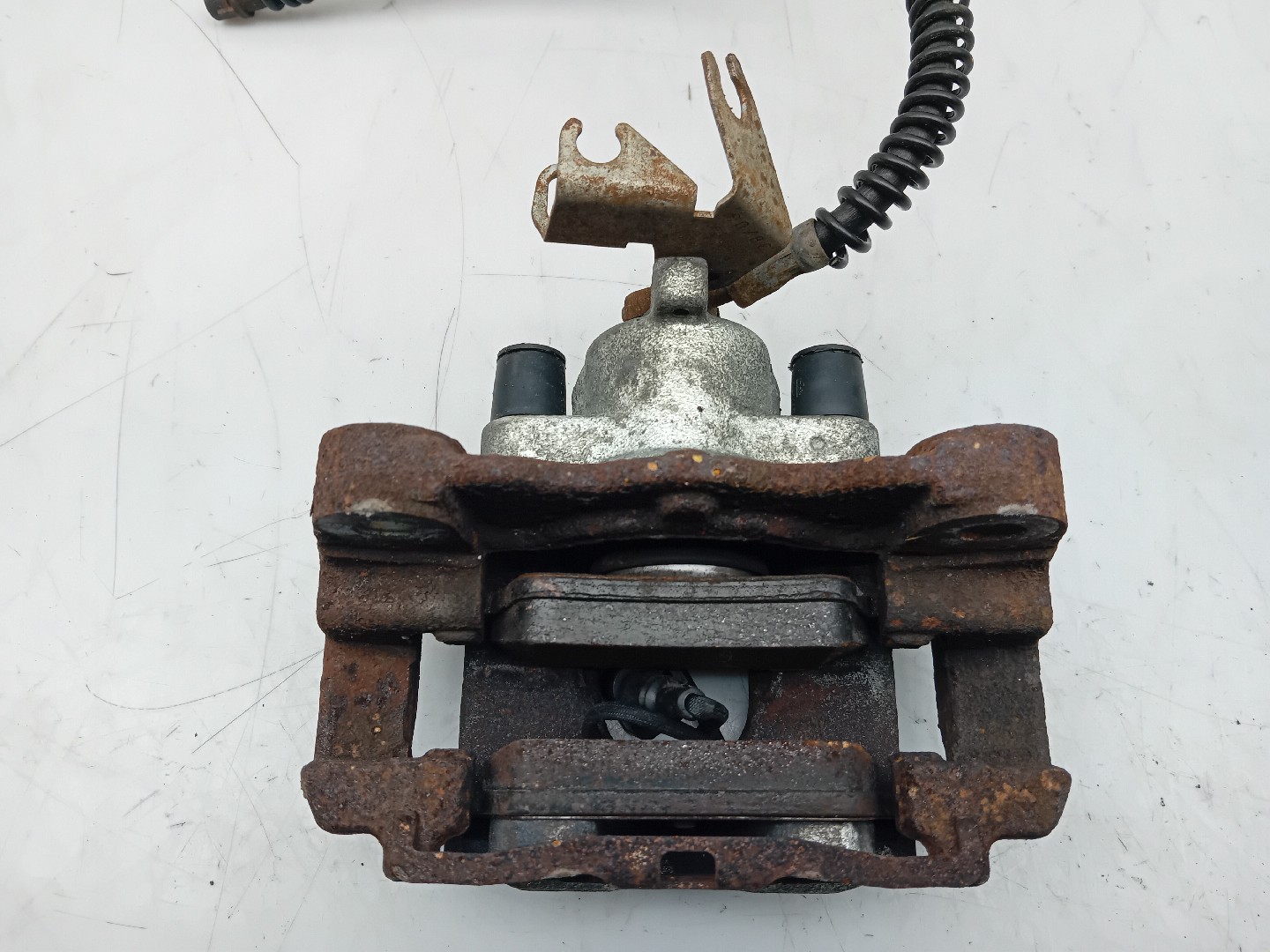 Pinza de freno Trasero Izquierdo VOLKSWAGEN Touareg (7L) Imagem-1