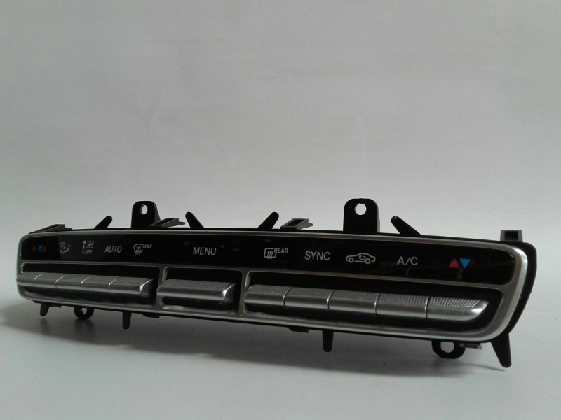 Bouton / interrupteur climatisation MERCEDES-BENZ Classe C (W205) Imagem-1