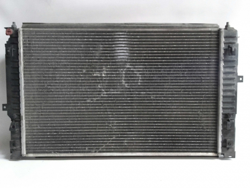 Radiador de água VOLKSWAGEN Passat (3B3) Imagem-1