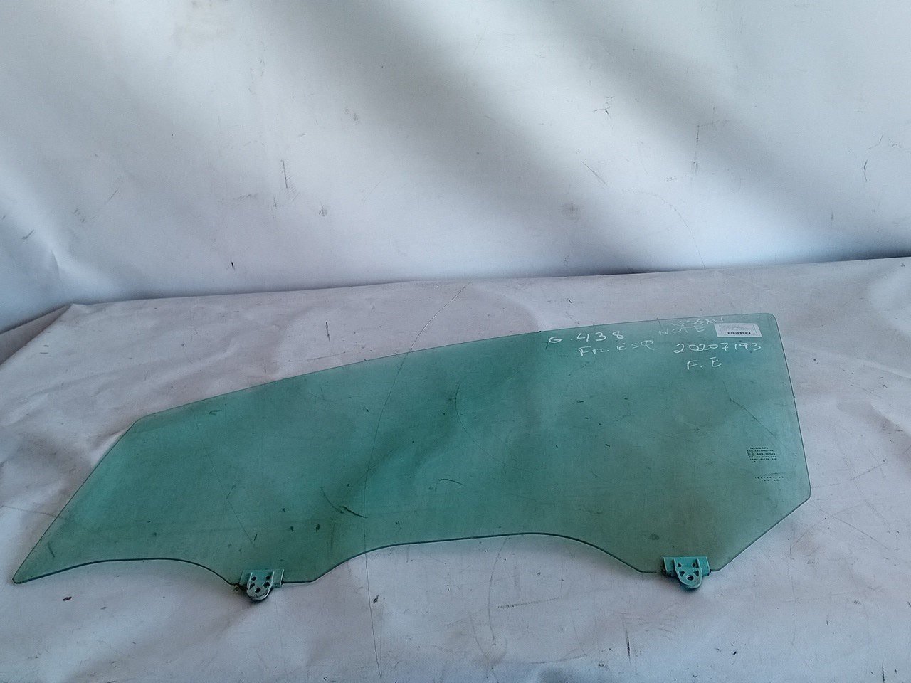 Left front door glass NISSAN Note (E12) Imagem-1