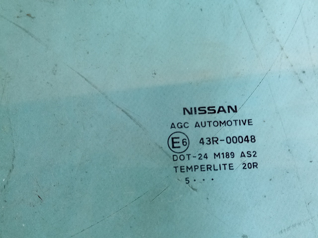 Left front door glass NISSAN Note (E12) Imagem-2