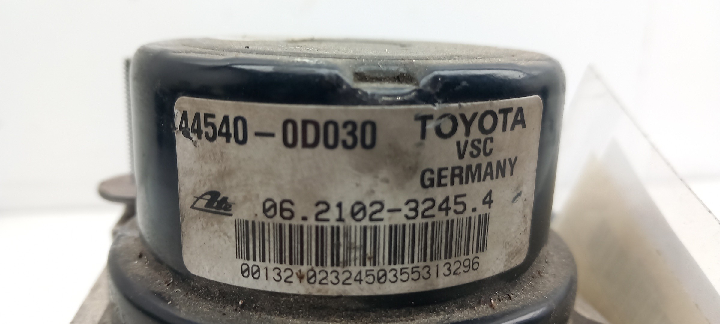 Calculateur ABS TOYOTA Yaris (_P13_) Imagem-2