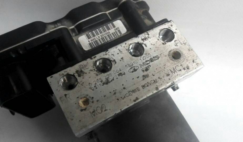 Calculateur ABS HYUNDAI i20 (PB, PBT) Imagem-3