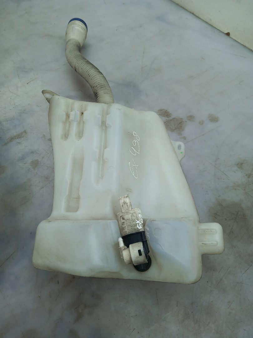 Windshield washer tank
