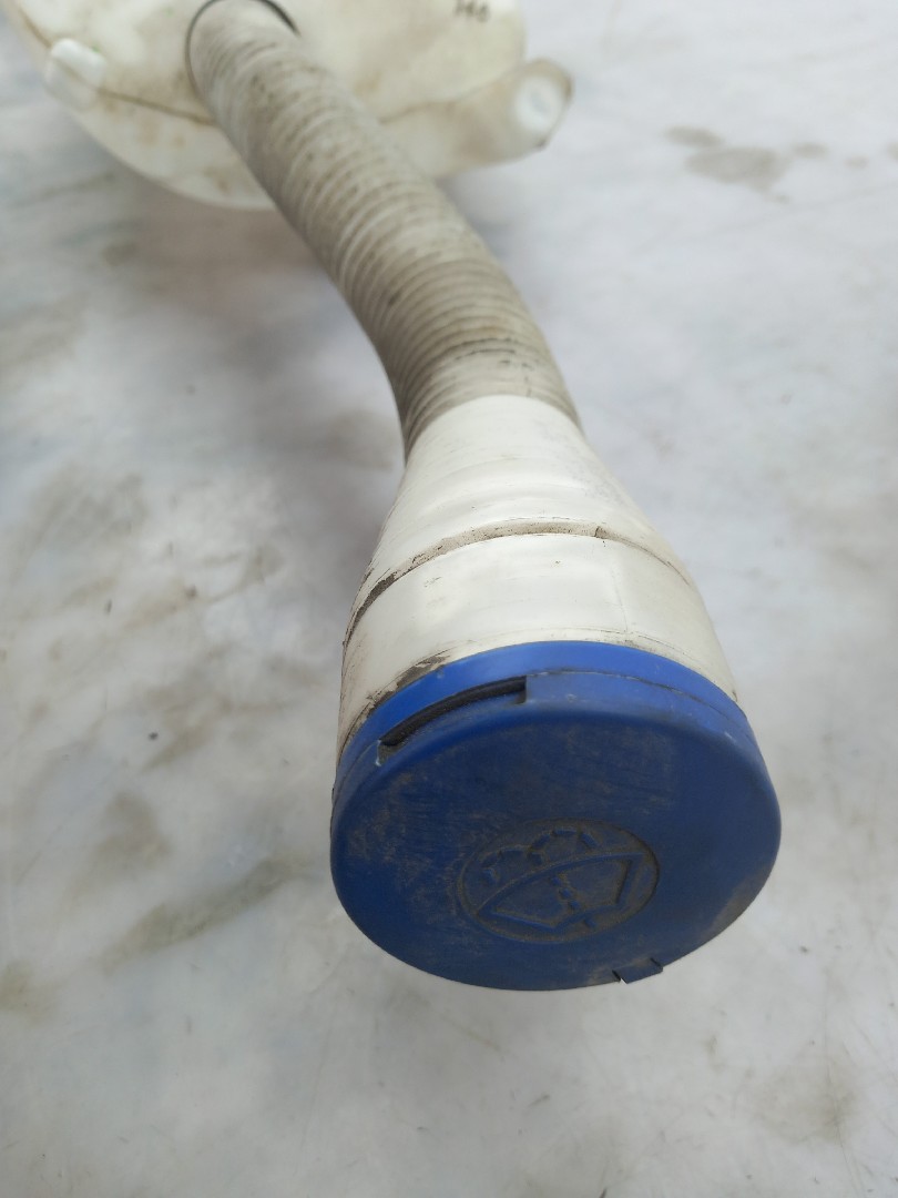 Windshield washer tank CITROËN C4 II (B7) Imagem-2