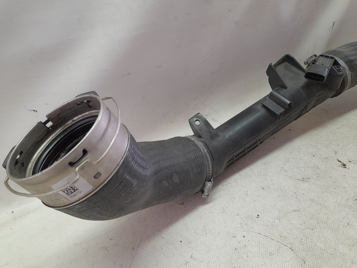 Tubo intercooler VOLVO V40 Hatchback Imagem-2