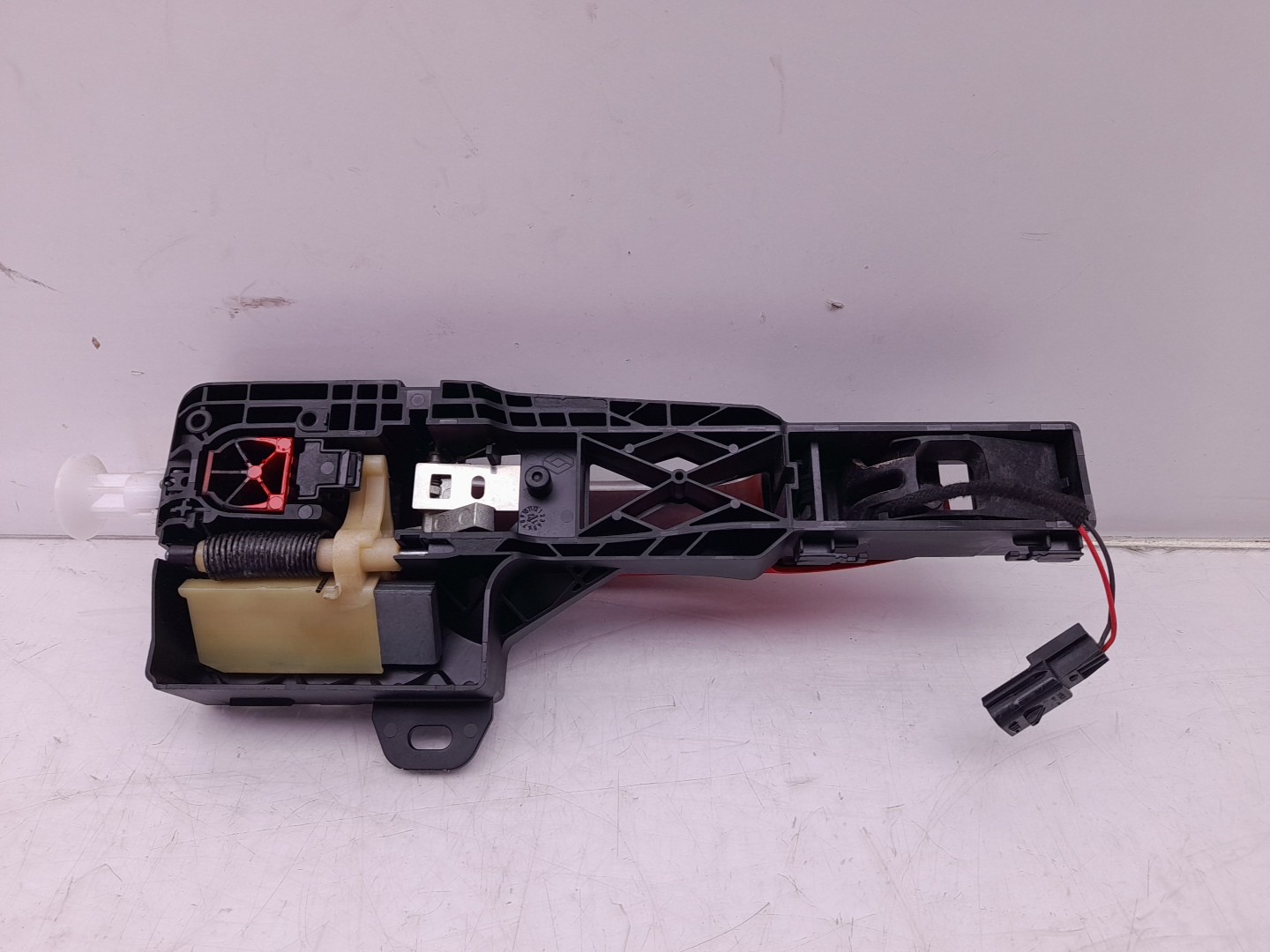 Left rear door handle RENAULT Megane IV (B9A/M_) Imagem-1