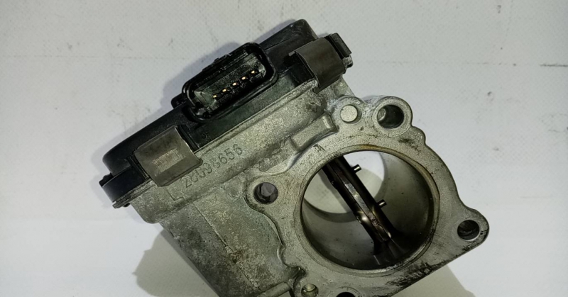 Corpo borboleta PEUGEOT 5008 I (0U_, 0E_) Imagem-1