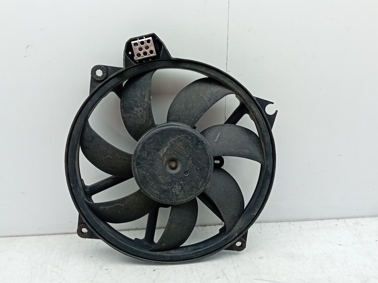 Cooling fan RENAULT Megane III (BZ0_) Imagem-1