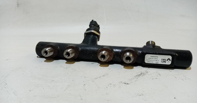 Fuel rail RENAULT Clio IV (BH_) Imagem-0