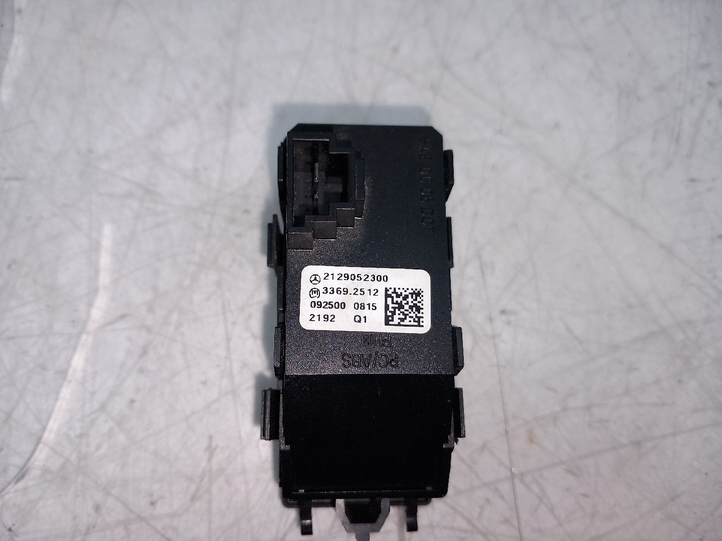 Botão / interruptor 4 piscas MERCEDES-BENZ Classe E (W212) Imagem-1