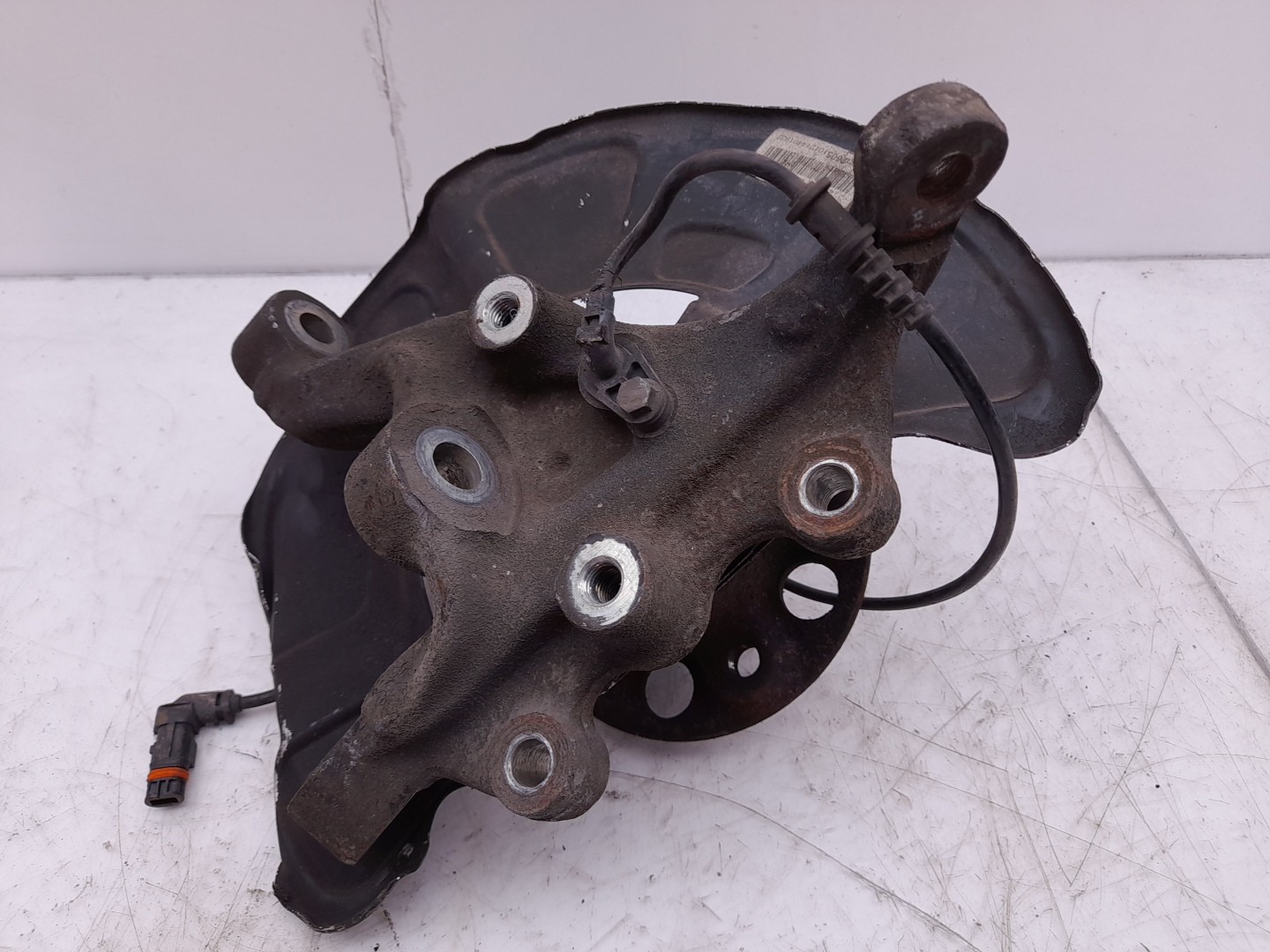 Left front steering knuckle MERCEDES-BENZ Classe E (W212) Imagem-2