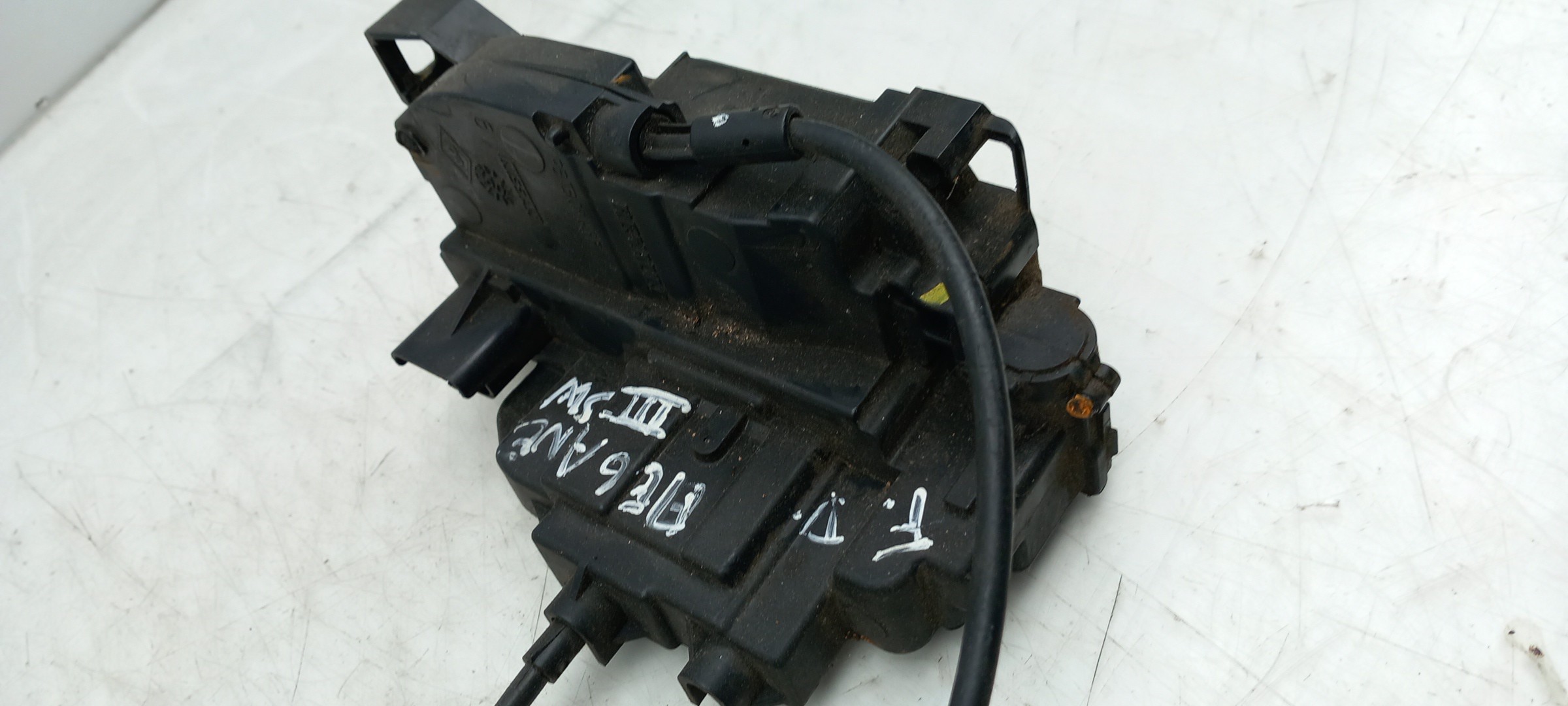 Serrure Avant Droite RENAULT Megane III (BZ0_) Imagem-1