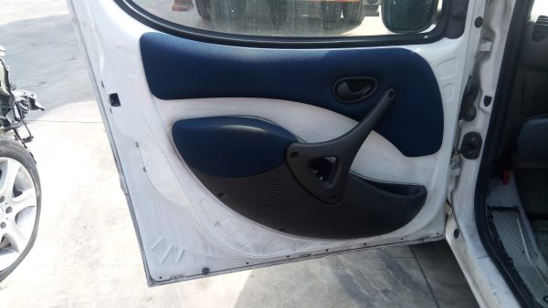 Doblo Combi  FIAT Doblo Combi (119_, 223_) Imagem-9