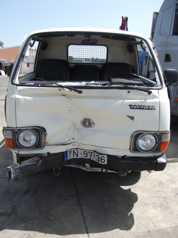 HiAce II  TOYOTA HiAce II (LH5_, YH7_, LH7_, LH6_, YH6_, YH5_) Imagem-0