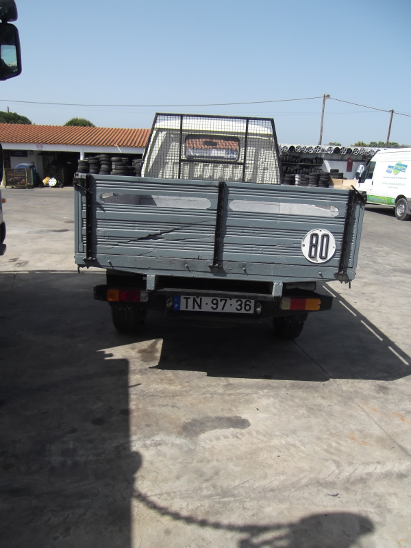 HiAce II  TOYOTA HiAce II (LH5_, YH7_, LH7_, LH6_, YH6_, YH5_) Imagem-3
