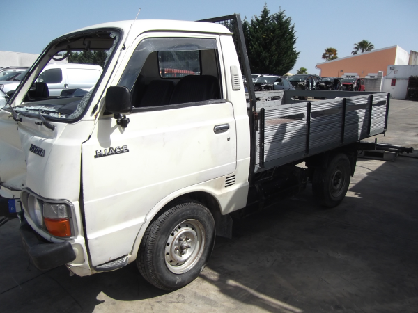 HiAce II  TOYOTA HiAce II (LH5_, YH7_, LH7_, LH6_, YH6_, YH5_) Imagem-2