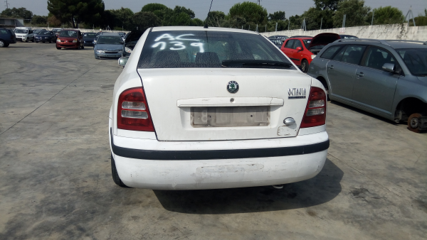 Octavia I Hatchback  SKODA Octavia I Hatchback (1U2) Imagem-3