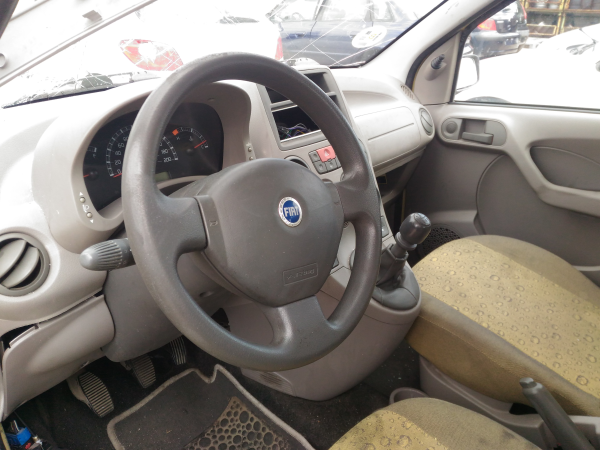 Panda  FIAT Panda (169_) Imagem-5