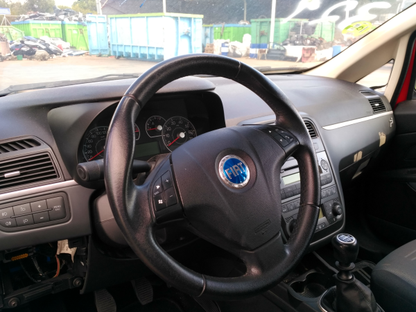Grande Punto  FIAT Grande Punto (199_) Imagem-16