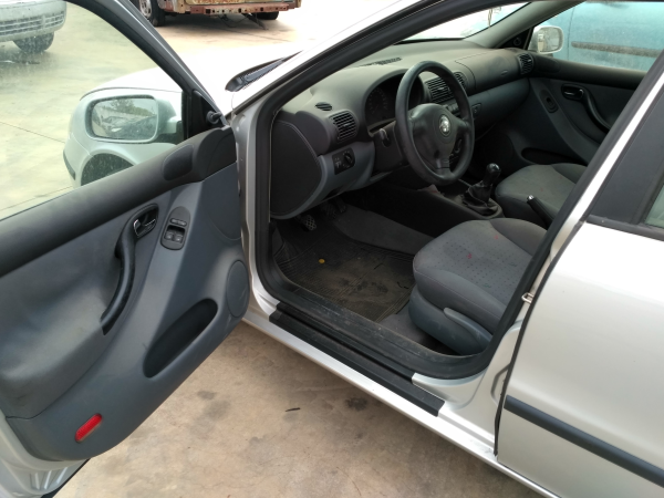 Toledo II  SEAT Toledo II (1M2) Imagem-9