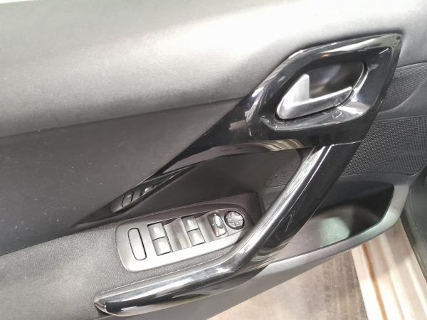 208 PEUGEOT 208 Imagem-7