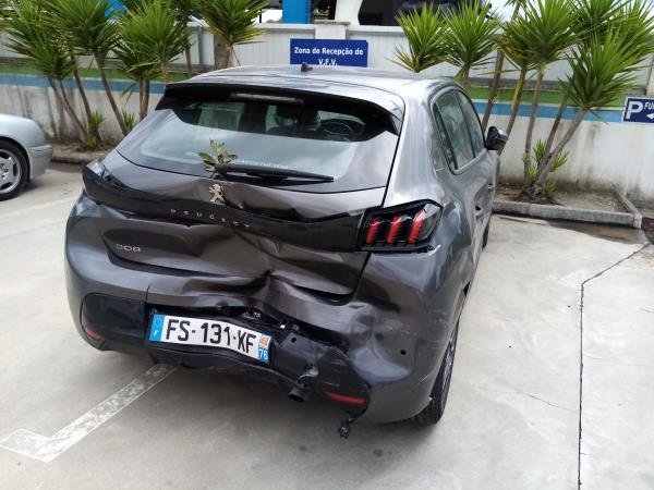 208 II PEUGEOT 208 II Imagem-2