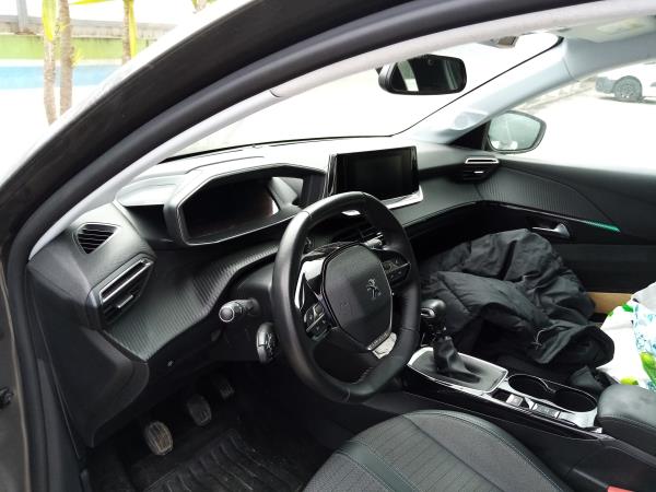 208 II PEUGEOT 208 II Imagem-6