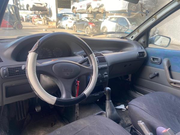 Punto Van  FIAT Punto Van (176_) Imagem-6