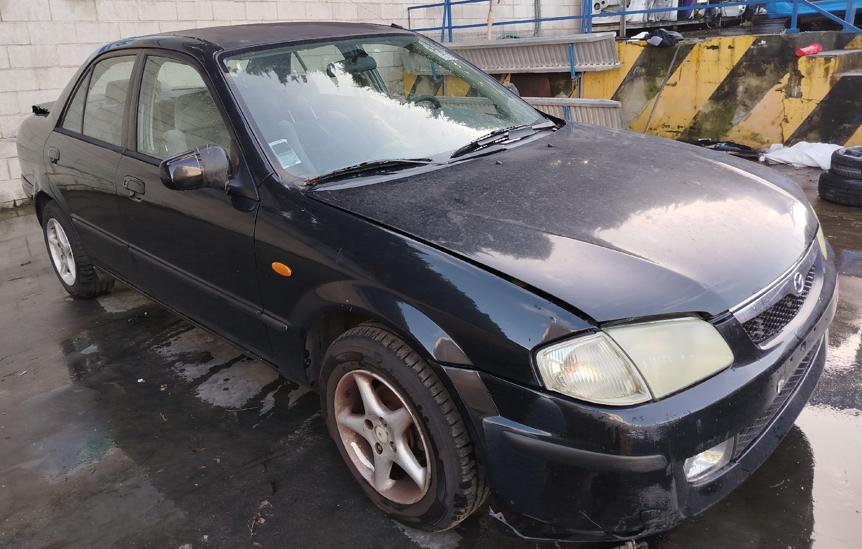 323 S VI  MAZDA 323 S VI (BJ) Imagem-2