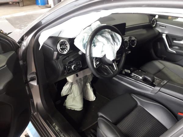 Classe A  MERCEDES-BENZ Classe A (W177) Imagem-10