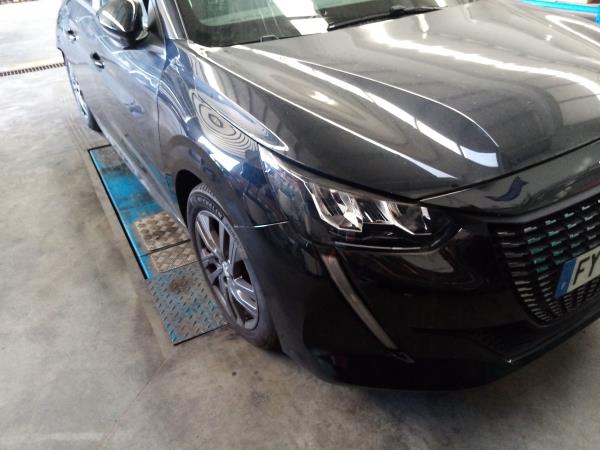 208 II PEUGEOT 208 II Imagem-3