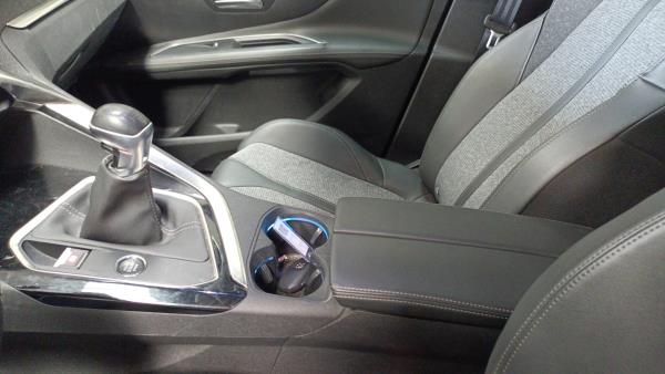 3008 II  PEUGEOT 3008 II (M_) Imagem-3