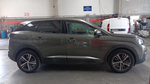 3008 II  PEUGEOT 3008 II (M_) Imagem-1