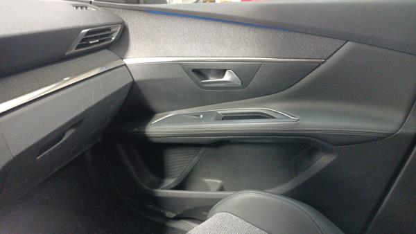 3008 II  PEUGEOT 3008 II (M_) Imagem-16