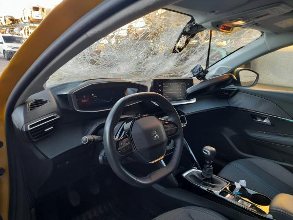 208 II PEUGEOT 208 II Imagem-9