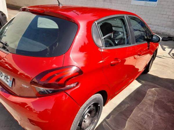 208 PEUGEOT 208 Imagem-3
