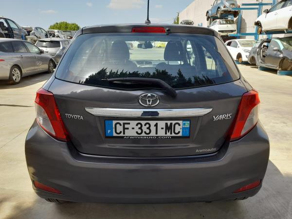 Yaris  TOYOTA Yaris (_P13_) Imagem-3