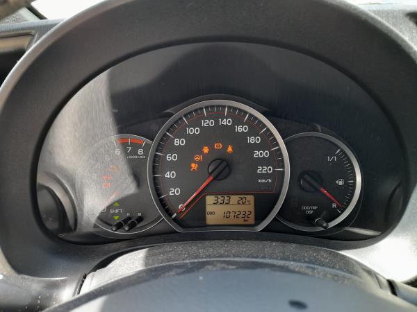 Yaris  TOYOTA Yaris (_P13_) Imagem-13