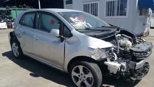 Auris Hatchback  TOYOTA Auris Hatchback (_E15_) Imagem-1