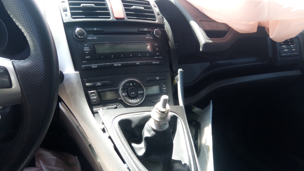 Auris Hatchback  TOYOTA Auris Hatchback (_E15_) Imagem-8
